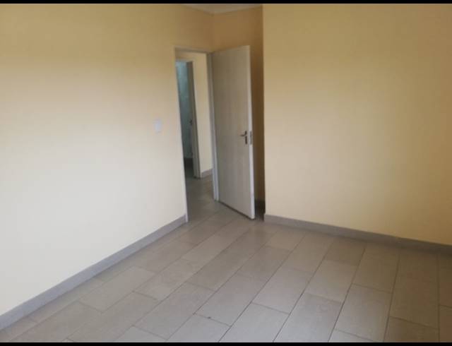 2 BEDROOM HOUSE TO LET IN REDCLIFFE